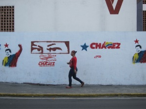 Hugo Chávez' Propagandamaschinerie: Kaum eine Strasse in Caracas, in der man dem Präsidenten nicht begegnet.